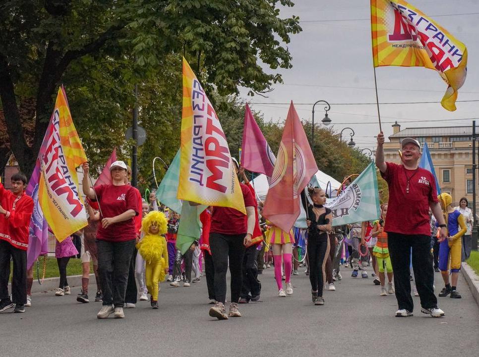 Рекорд побит! Более 10 тысяч зрителей посетили первый день фестиваля «Без границ – детям»